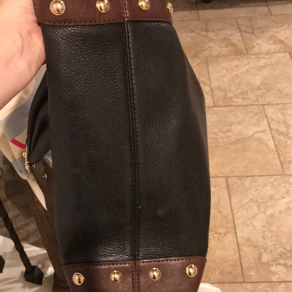 Michael Kors purse - Picture 3 of 6